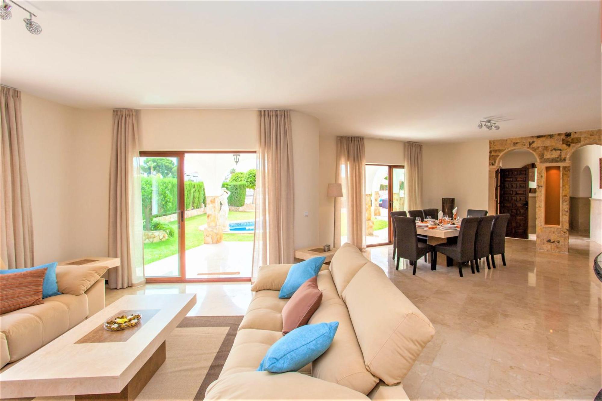 Summer Offers! Fabulous Luxury Villa Near The Beach Sleeps 8 ベナルマデナ エクステリア 写真