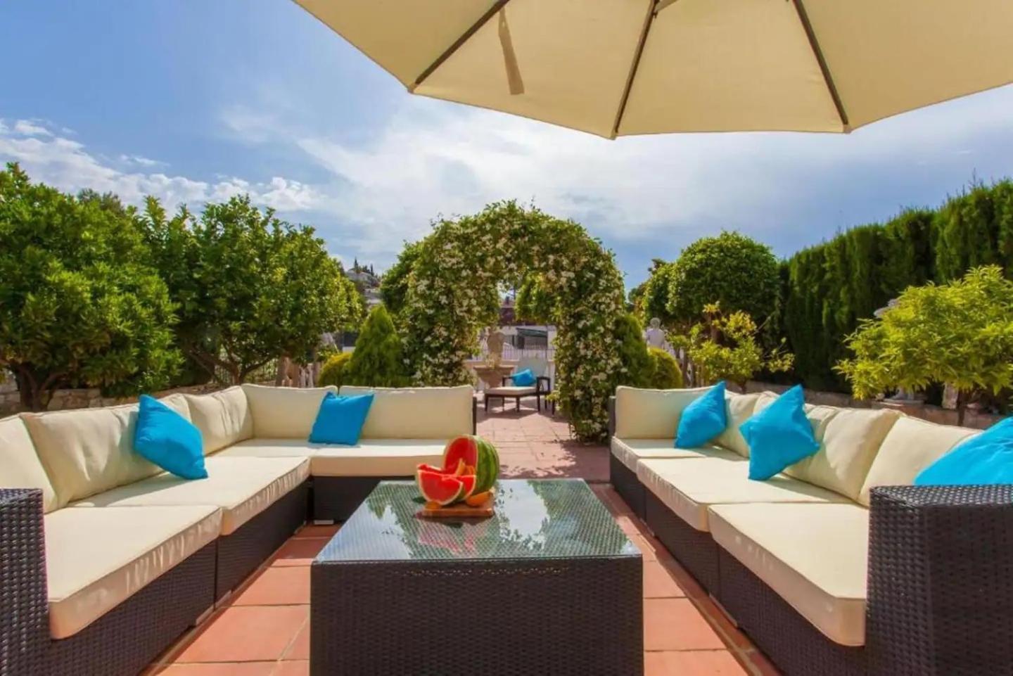 Summer Offers! Fabulous Luxury Villa Near The Beach Sleeps 8 ベナルマデナ エクステリア 写真