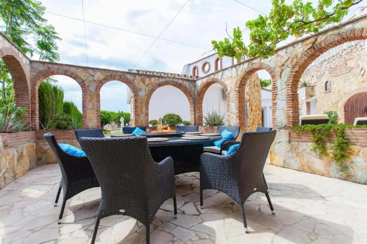 Summer Offers! Fabulous Luxury Villa Near The Beach Sleeps 8 ベナルマデナ エクステリア 写真