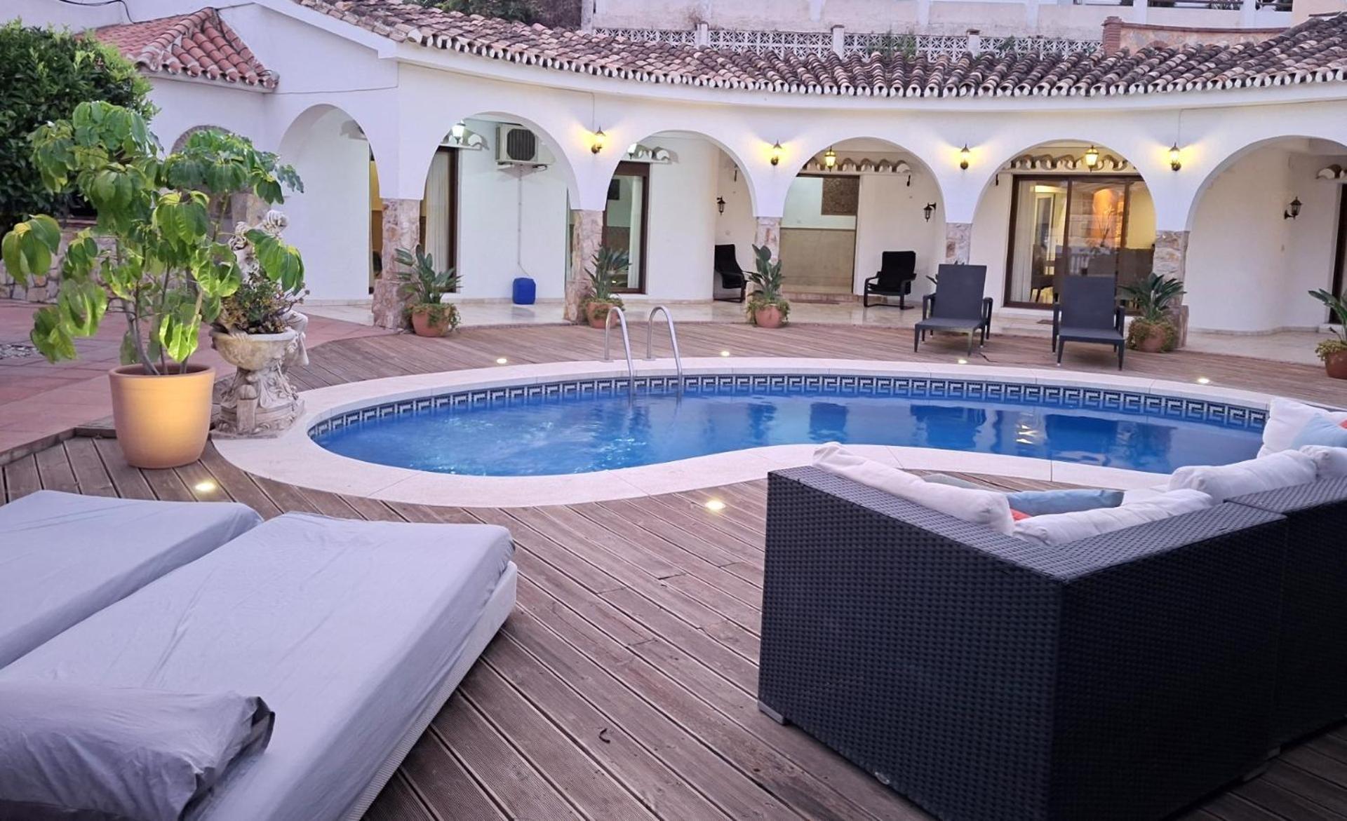 Summer Offers! Fabulous Luxury Villa Near The Beach Sleeps 8 ベナルマデナ エクステリア 写真